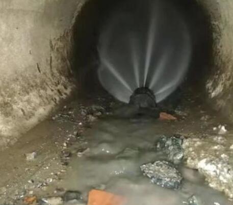 嘉鱼市政管道清淤